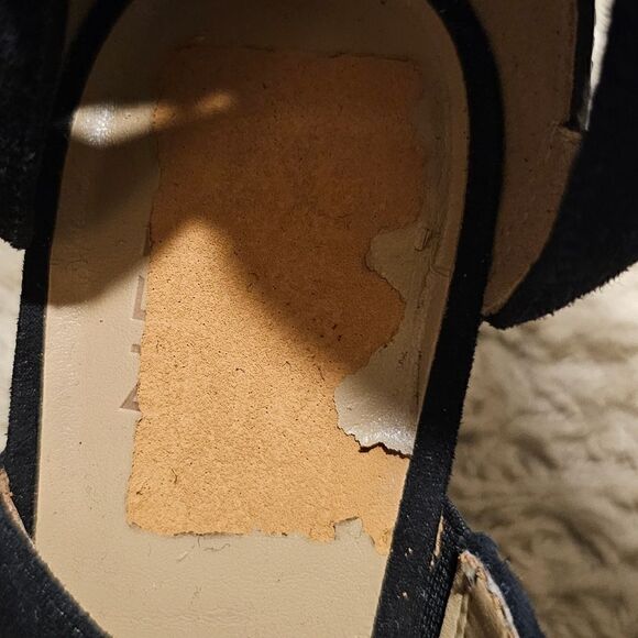 NATURALIZER Holland Black Heels - Size 8 - Picture 8 of 9